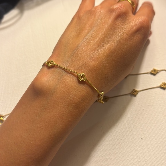 Julie vos Bracelet and necklace - Picture 2 of 2